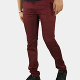Daniel™ | Calças Slim Fit Essenciais
